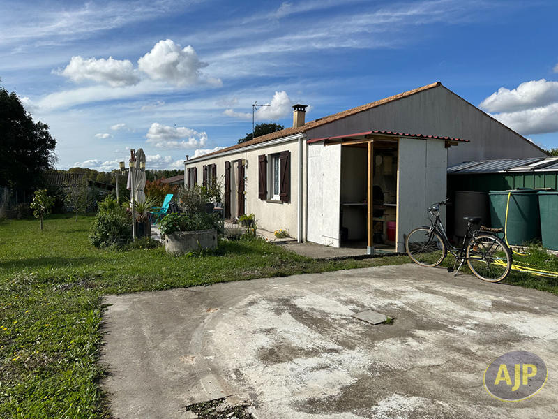 Maison - 99 m² - 5 pièces