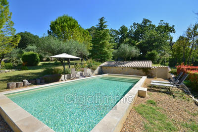 Villa - 270 m² - 9 pièces