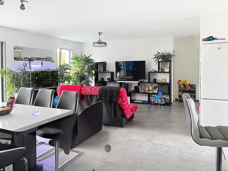 Maison - 77 m² - 4 pièces