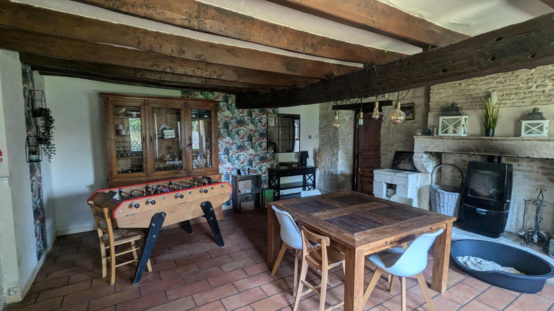 Maison - 224 m² - 8 pièces