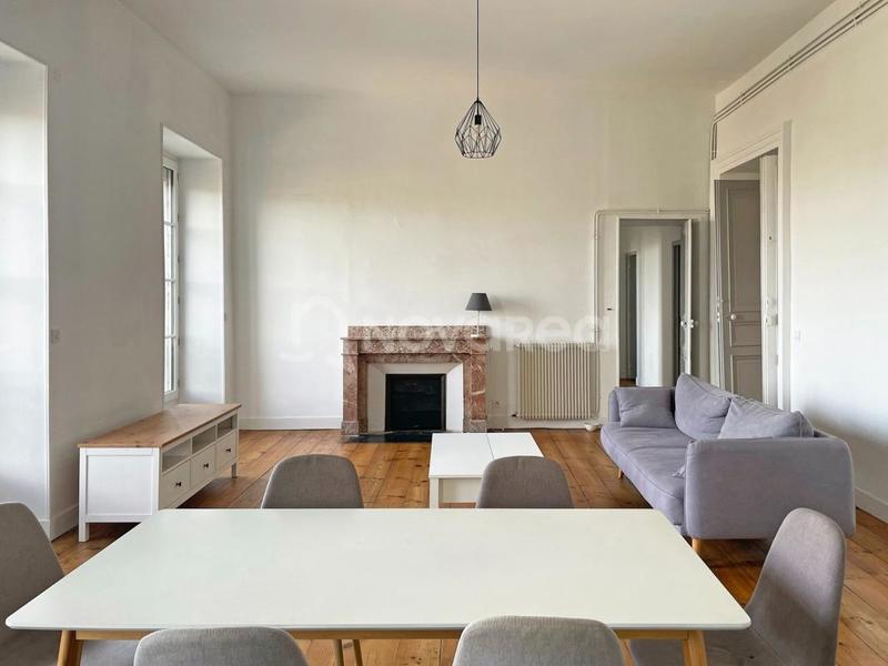 Appartement - 85 m² - 3 pièces