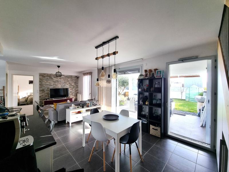 Maison - 100 m² - 5 pièces