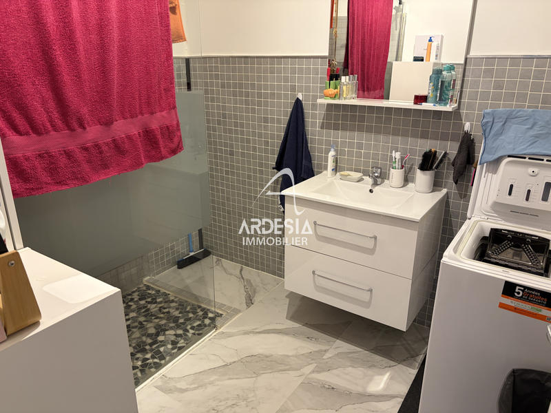 Appartement - 85 m² - 4 pièces