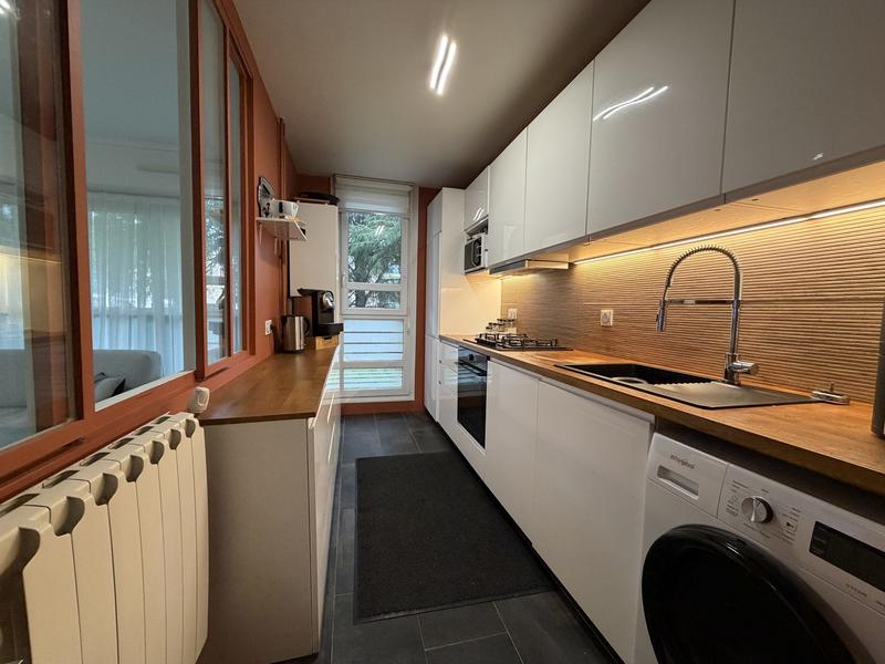 Appartement - 94 m² - 5 pièces