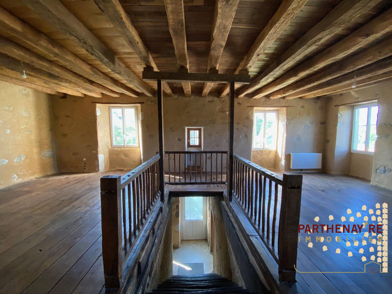 Maison ancienne - 227 m² - 6 pièces