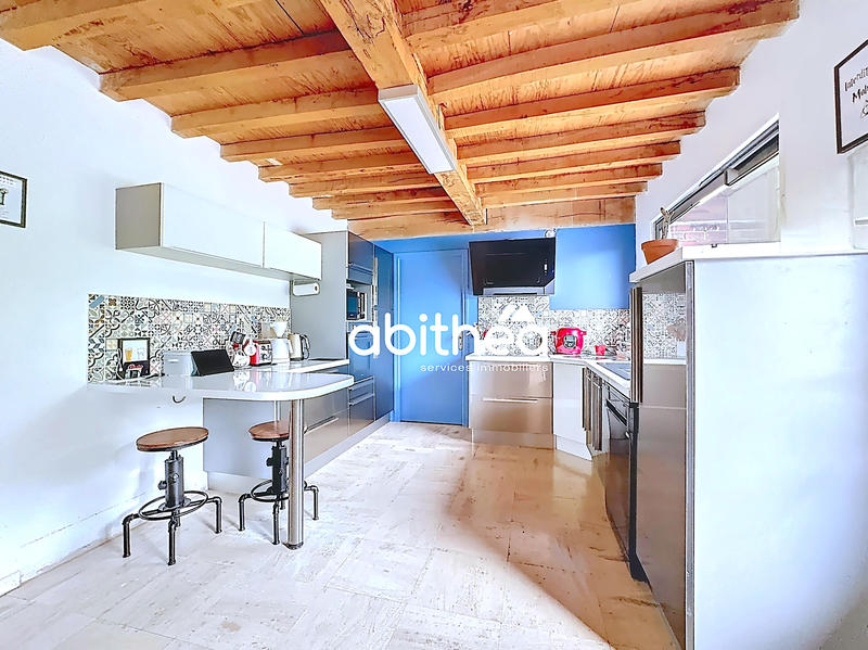 Maison - 320 m² - 7 pièces