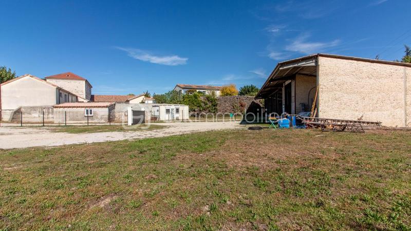 Maison traditionnelle - 142 m² - 6 pièces