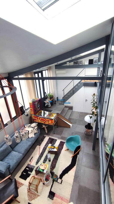Loft - 83 m² - 3 pièces