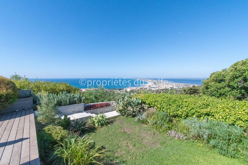 Maison - 104 m² - 5 pièces