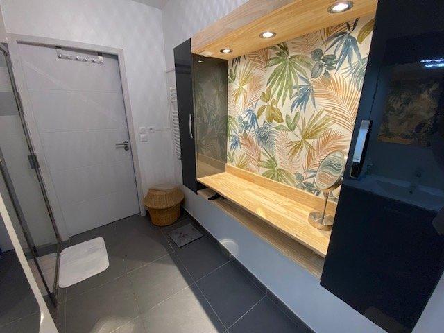 Appartement - 87 m² - 5 pièces