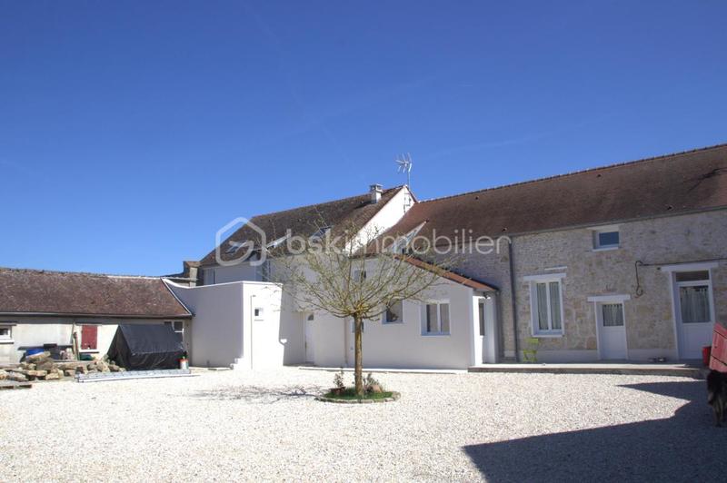 Maison en pierre - 230 m² - 7 pièces
