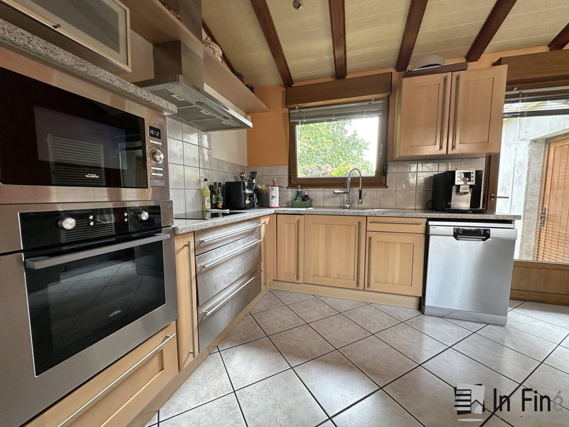 Maison - 169 m² - 7 pièces