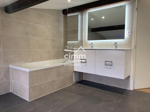 Maison - 77 m² - 4 pièces