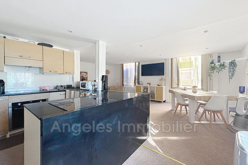 Maison de ville - 140 m² - 6 pièces