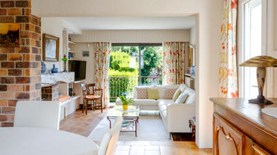 Maison - 280 m² - 7 pièces