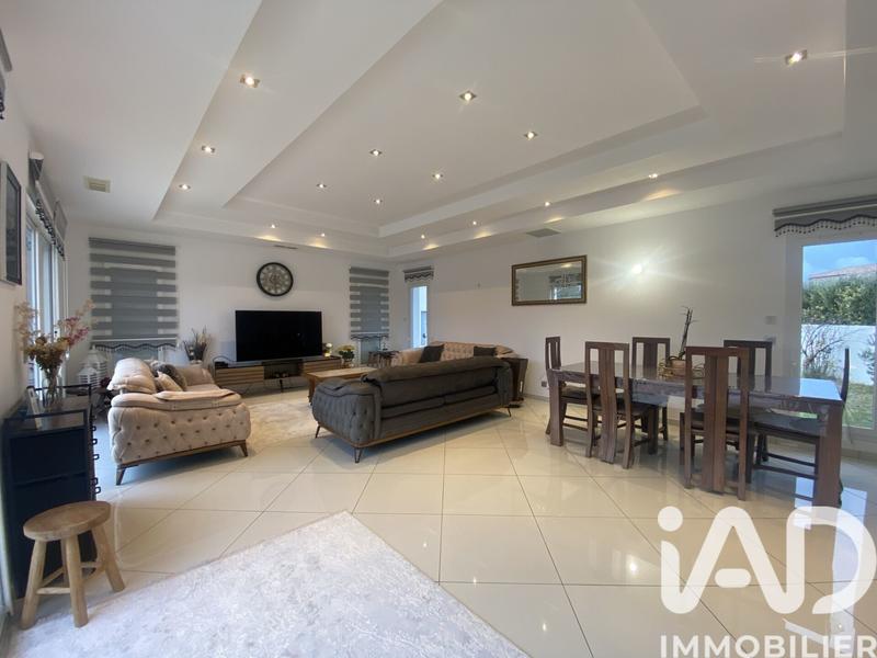 Maison - 170 m² - 5 pièces