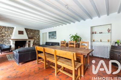 Maison - 200 m² - 5 pièces