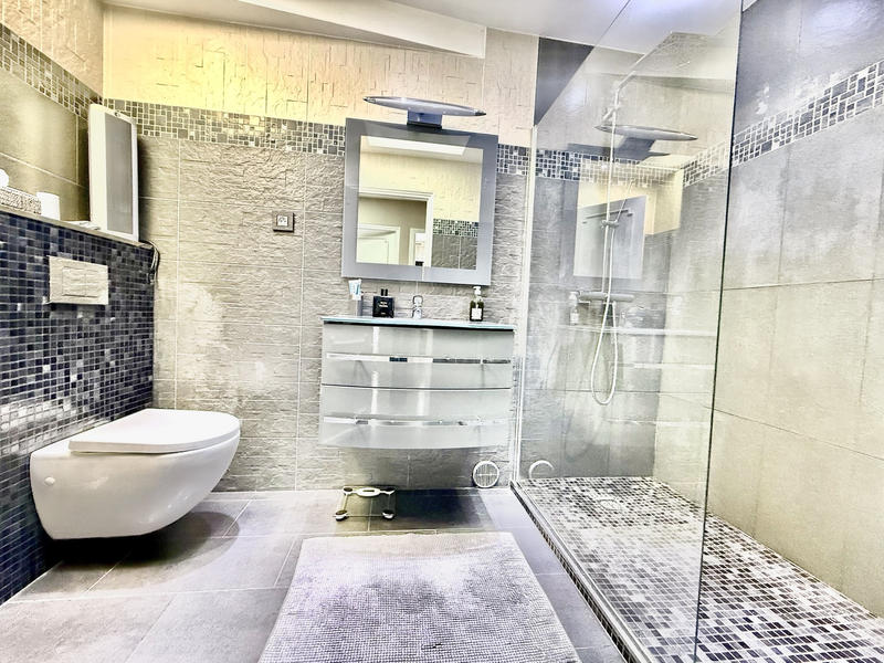 Appartement - 147 m² - 4 pièces