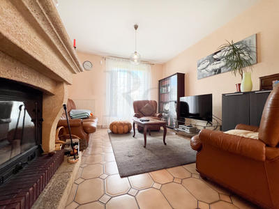 Maison - 135 m² - 6 pièces