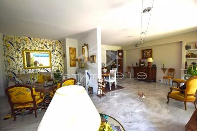 Appartement - 100 m² - 3 pièces