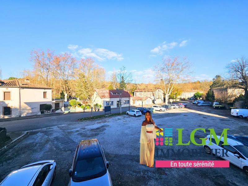 Maison - 180 m² - 6 pièces