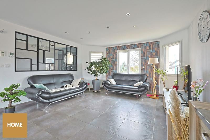 Maison - 212 m² - 7 pièces