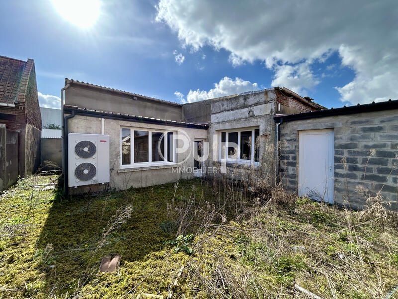 Local commercial - 120 m² - 4 pièces