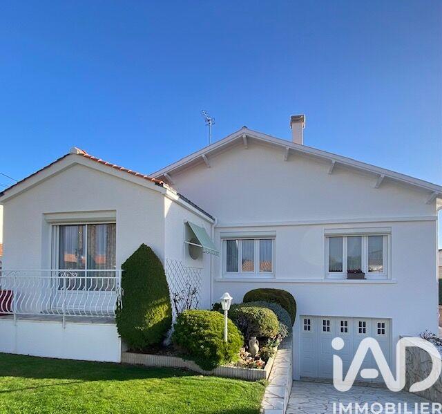 Maison - 98 m² - 5 pièces