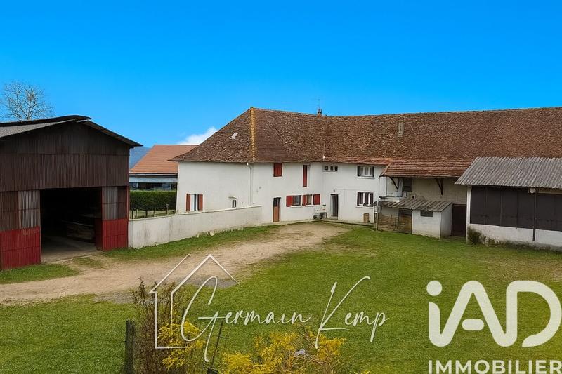 Maison - 250 m² - 9 pièces