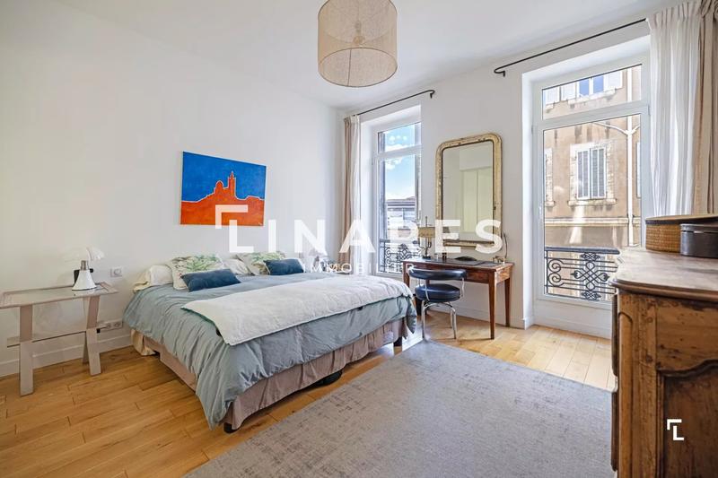 Appartement - 95 m² - 3 pièces