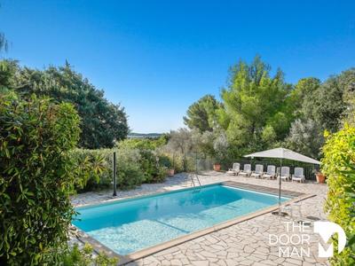 Maison de maîtres - 388 m² - 16 pièces