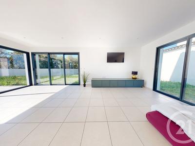 Maison - 146 m² - 6 pièces