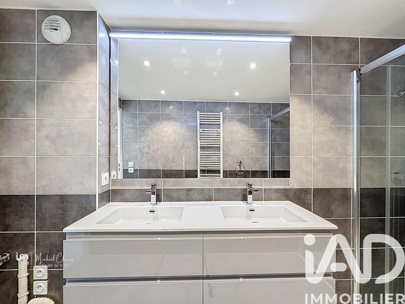 Appartement - 81 m² - 3 pièces