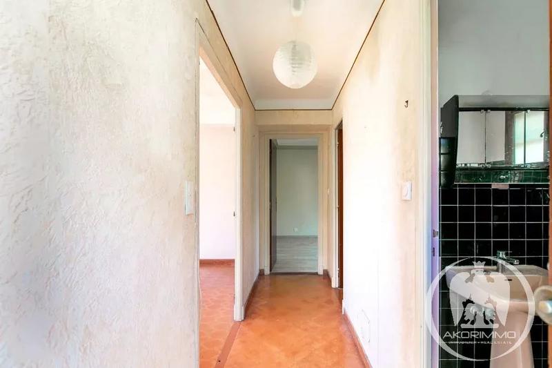 Appartement - 158 m² - 8 pièces