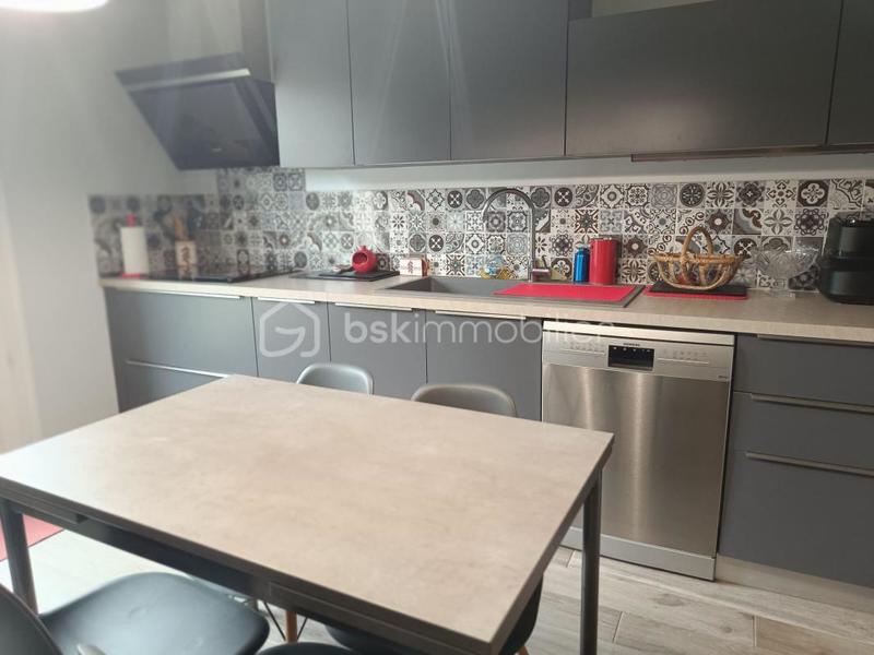 Maison - 178 m² - 6 pièces