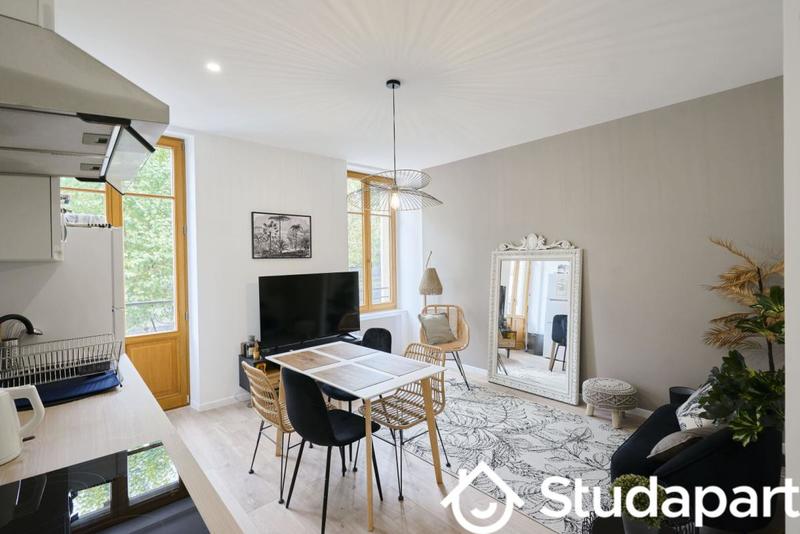 Chambre - 10 m² - 1 pièce