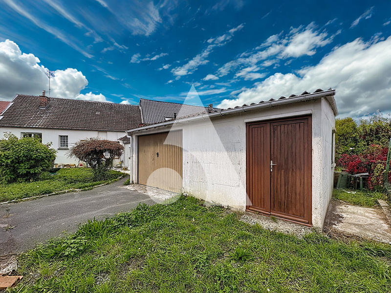 Maison - 95 m² - 4 pièces