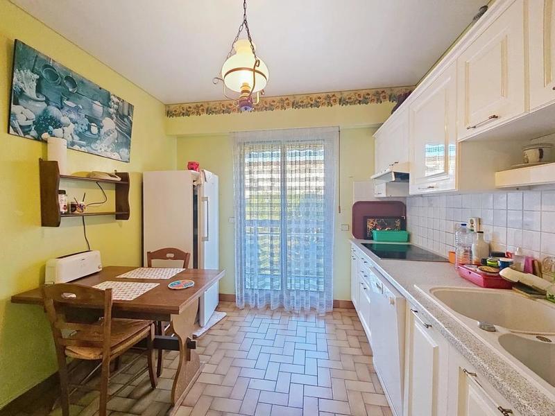 Appartement - 110 m² - 5 pièces