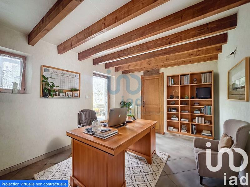 Maison - 234 m² - 8 pièces