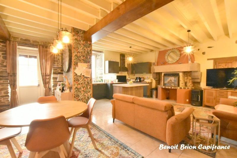 Maison - 92 m² - 4 pièces