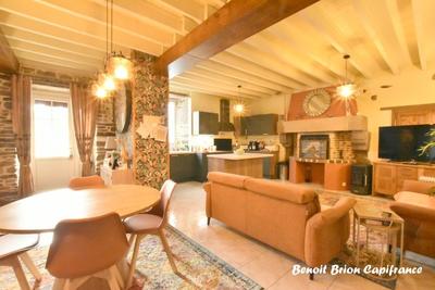 Maison - 92 m² - 4 pièces