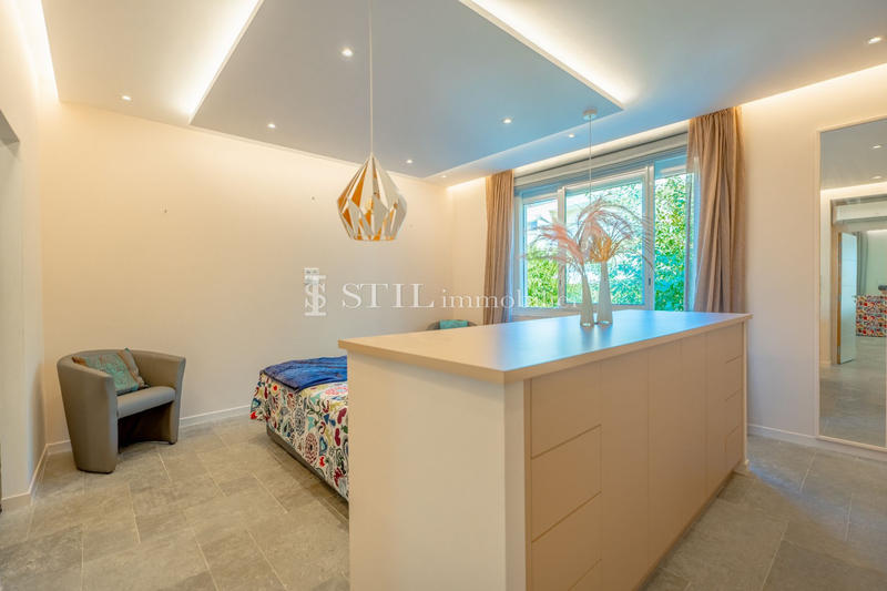 Appartement - 90 m² - 3 pièces