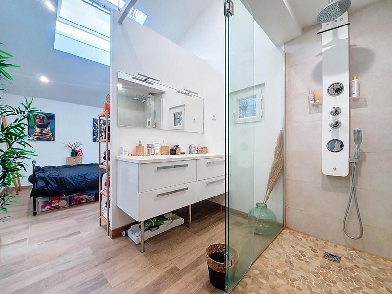 Maison - 104 m² - 5 pièces