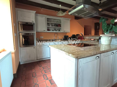 Maison - 392 m² - 15 pièces