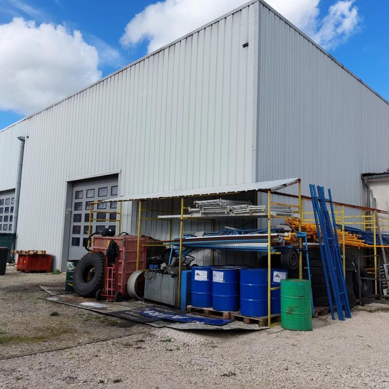 Entrepôt - 1 100 m² - 5 pièces