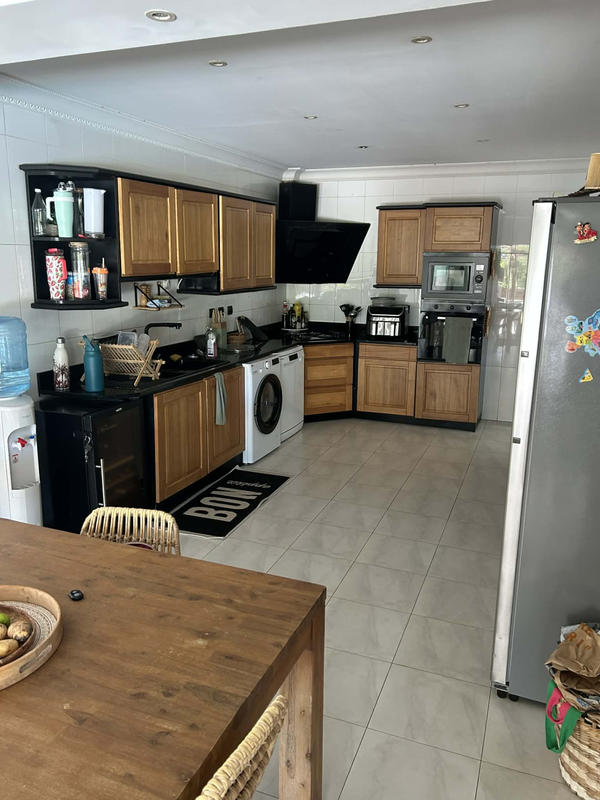 Maison - 190 m² - 8 pièces