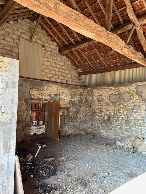 Grange - 83 m² - 1 pièce