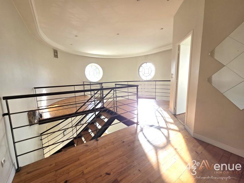 Appartement - 146 m² - 4 pièces