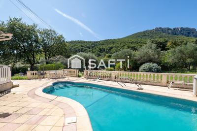 Maison - 128 m² - 5 pièces