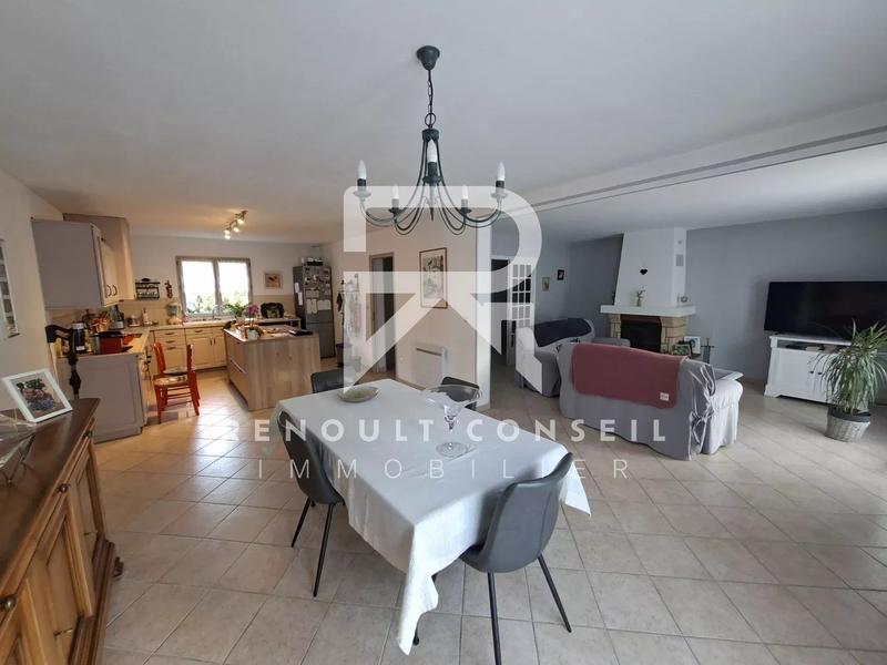 Maison - 151 m² - 6 pièces